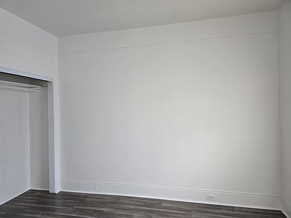 4th image of 1131 Gilman Ave