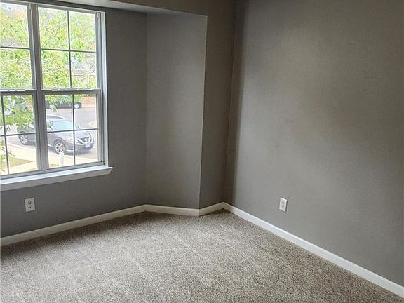 4th image of 13012 Fisher Cir