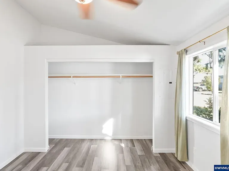 431 Geary St SE — Photo 13
