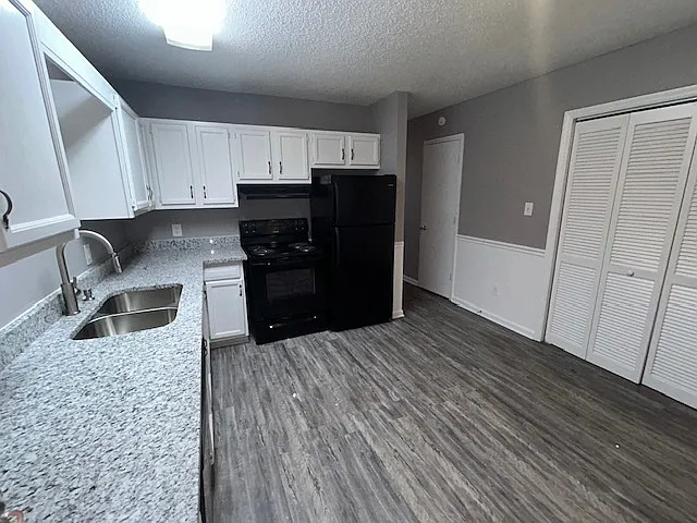 2866 Mountcrest Cir NW — Photo 6