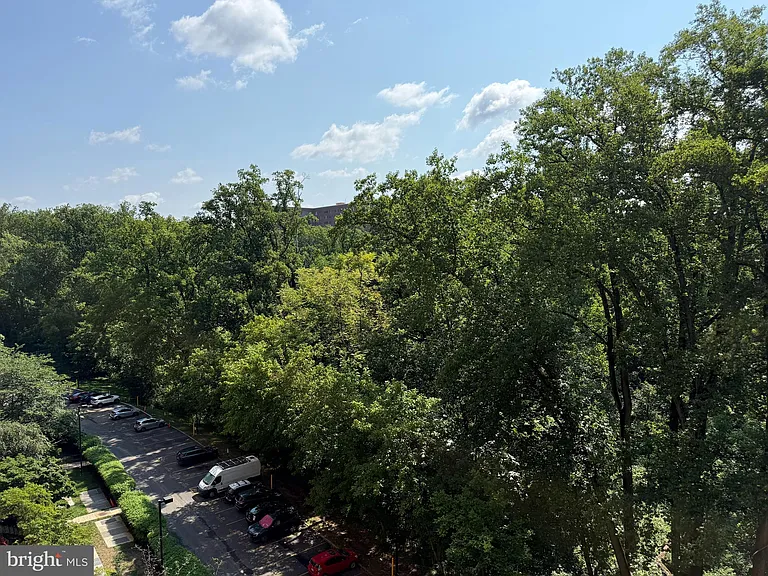 4201 Cathedral Ave NW #813E — Photo 42