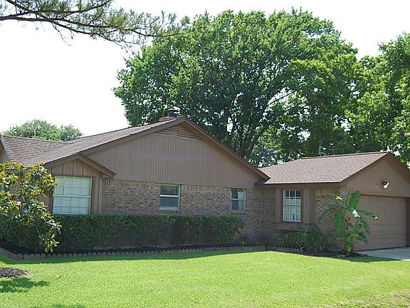 2nd image of 3401 Lethbridge Dr
