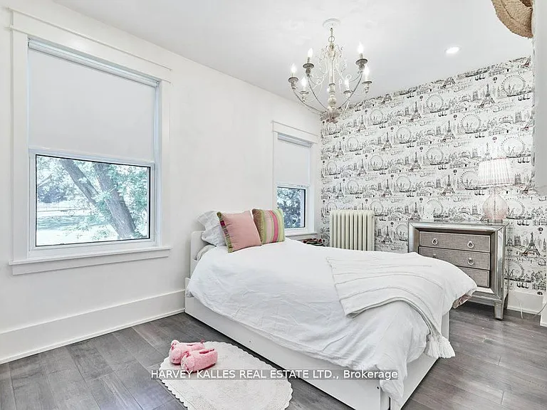 96 Balmoral Ave — Photo 14