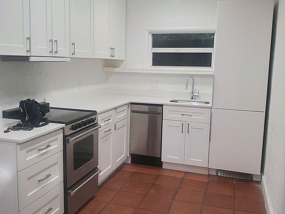 5th image of 616 Claremore Dr #3