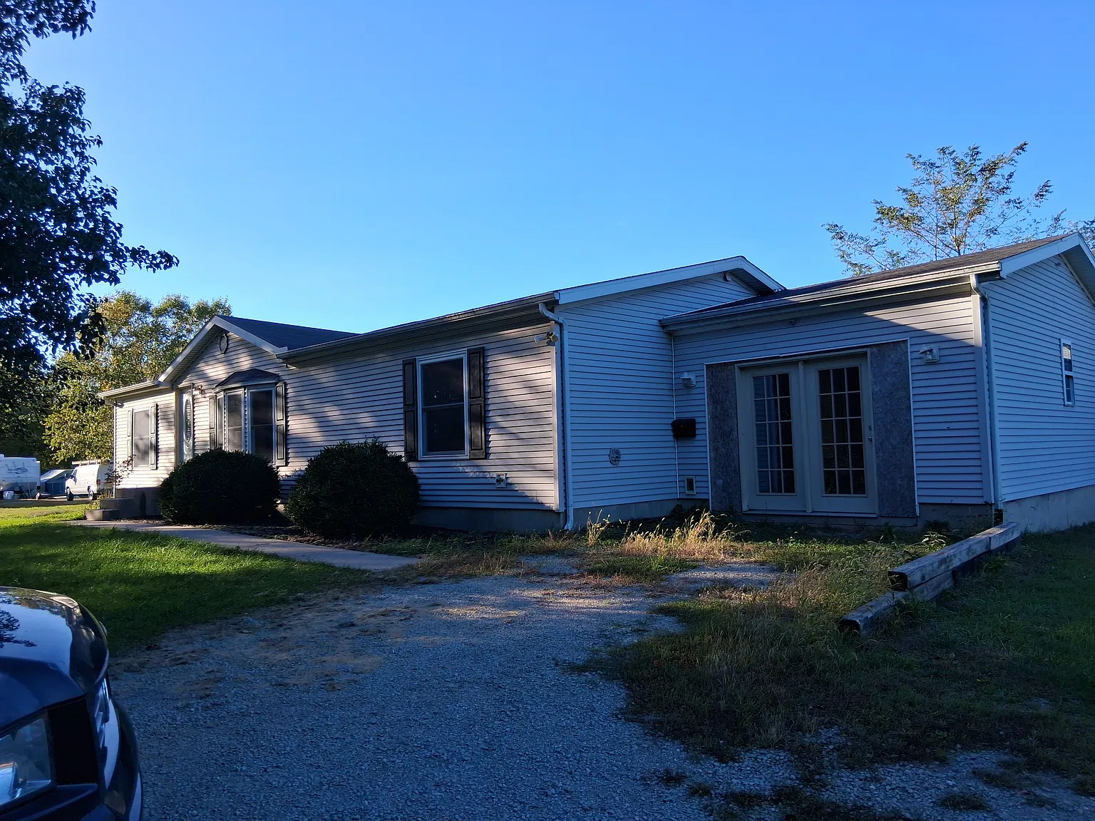 3 bed, 1378 sqft, $2,000 — Photo 2