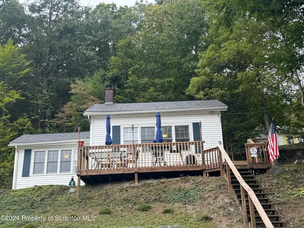 18 1/2 Marina Dr, Tunkhannock, PA 18657