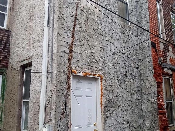 2nd image of 2538 N Myrtlewood St