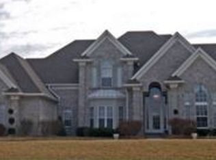 137 Longmeade Dr, O Fallon, IL 62269