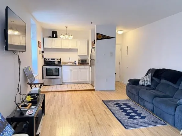 533 Monroe Street image 1 of 14