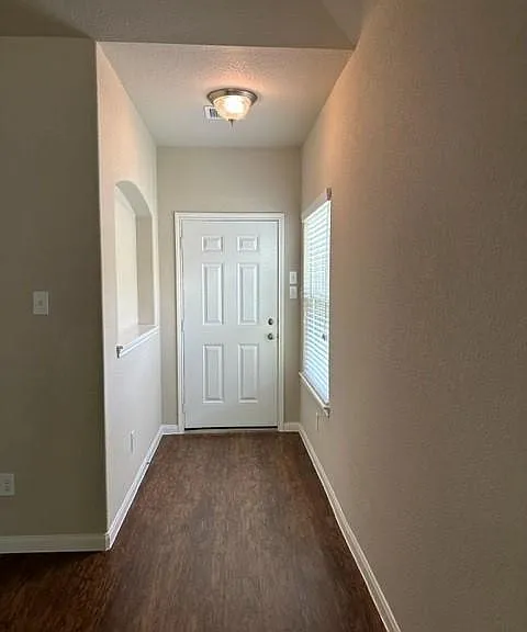 909 Jefferson Ave — Photo 11