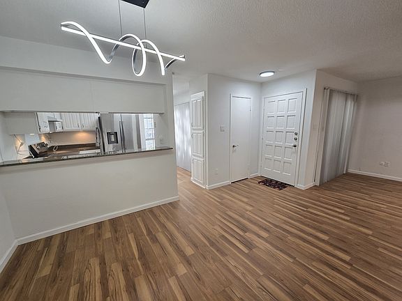 4th image of 333 Melrose Dr APT 6D