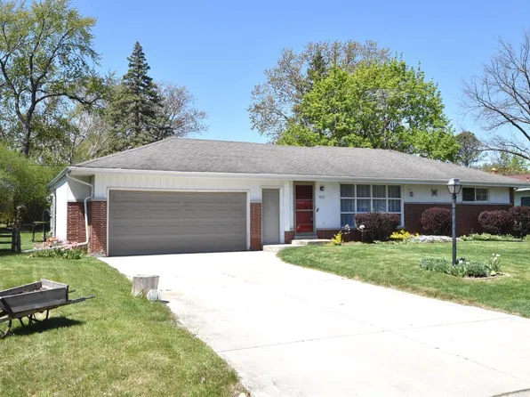 8575 North 56th STREET, Brown Deer, WI 53223