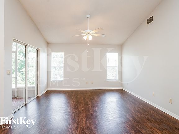 3rd image of 6809 Coral Cove Dr