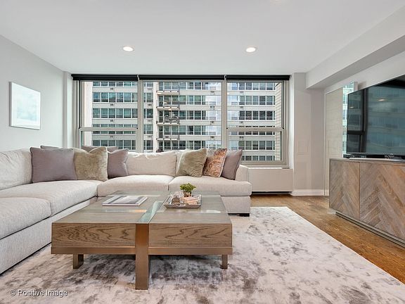 4th image of 3600 N Lake Shore Dr APT 1911