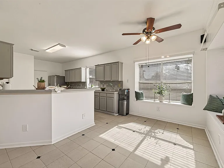 16315 April Ridge Dr — Photo 11