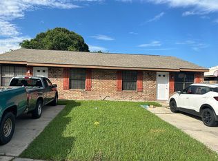 402 Knollwood Cir #A-B, Lafayette, LA 70506