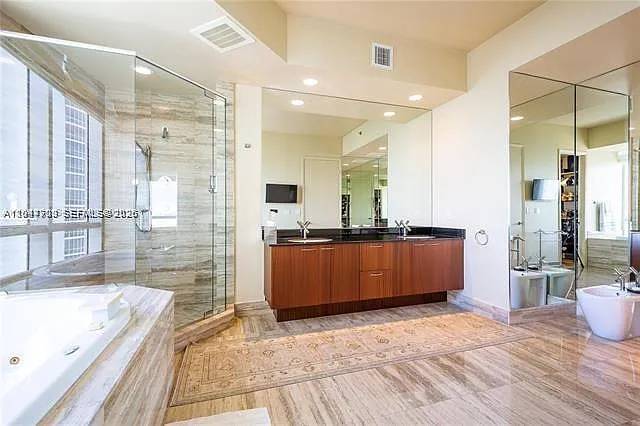 16001 Collins Ave #1106 — Photo 19