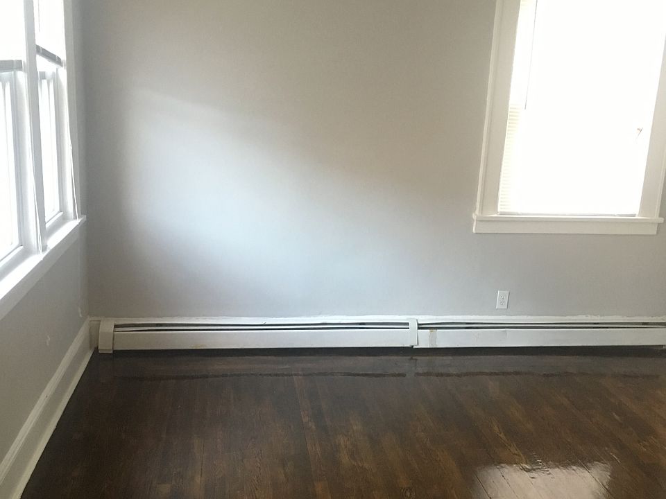 2nd image of 314 Roff Ave