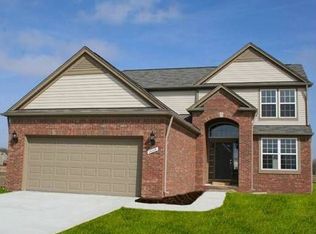 19200 Hazelton Dr, Macomb, MI 48042