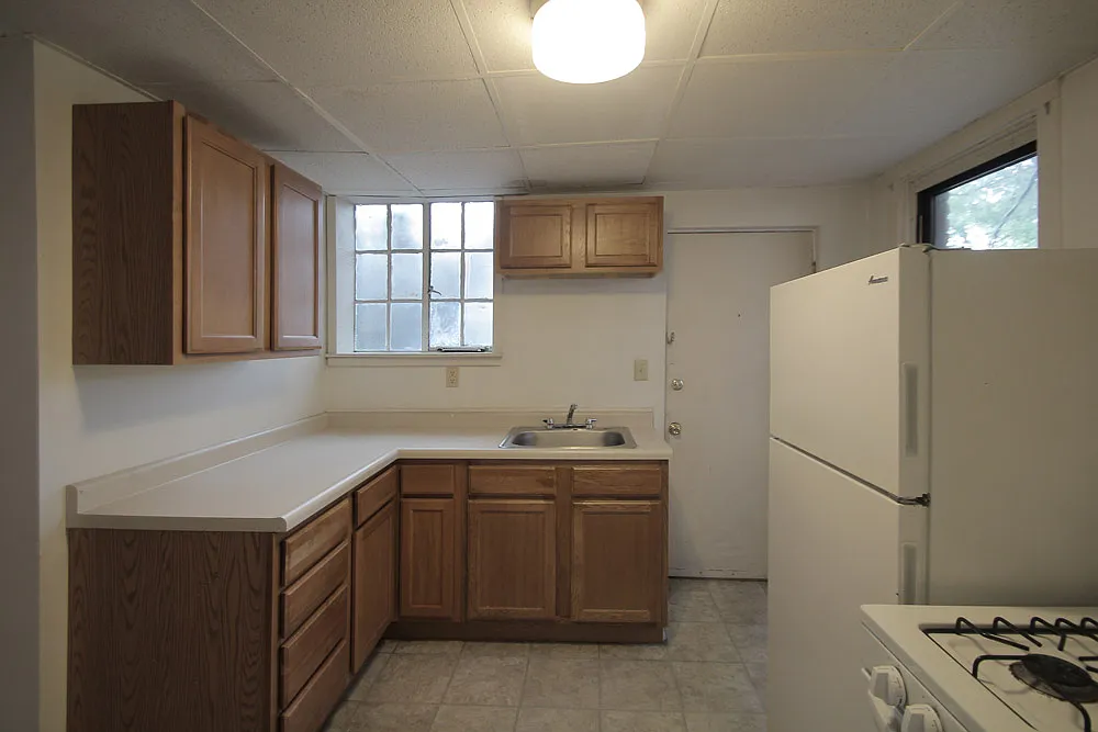 2 bed, 1147 sqft, $1,300 — Photo 3