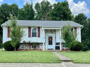 5716 Berry Ln, Evansville, IN