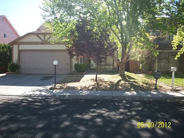 2652 Fieldcrest Dr photo 1