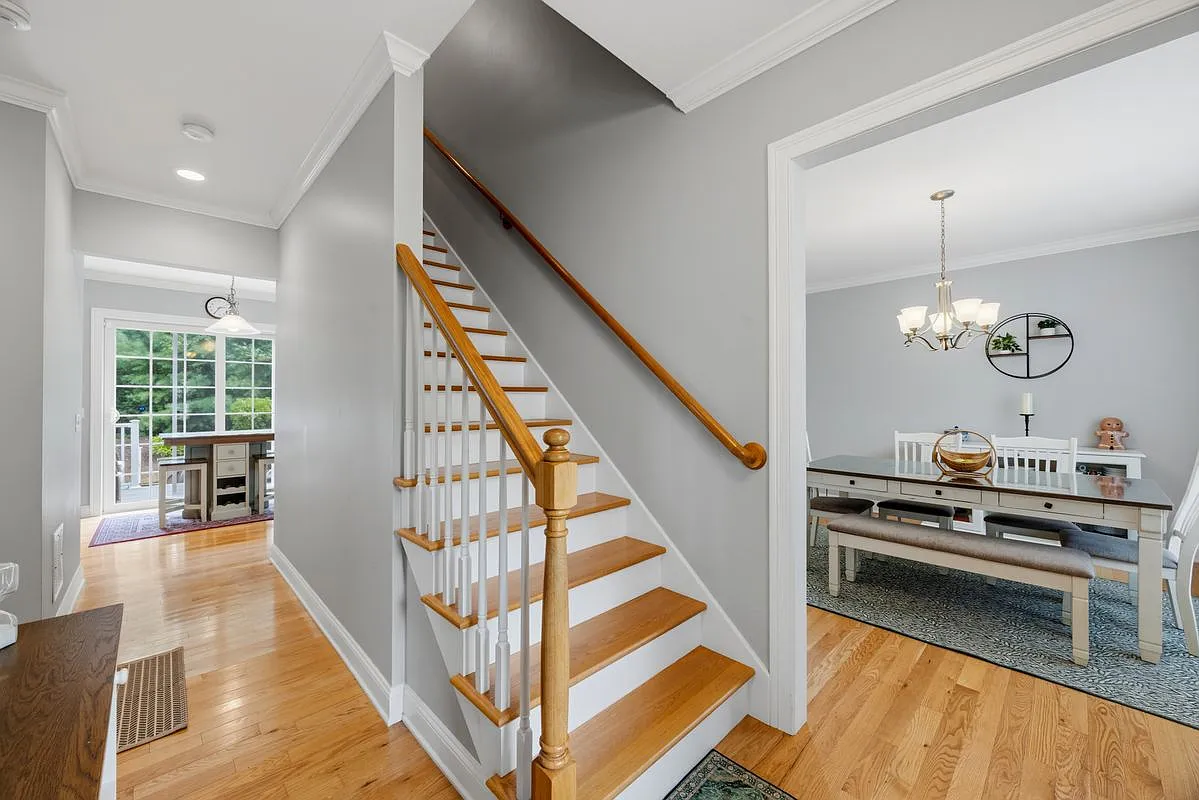 3 bed, 2.5 bath, 1724 sqft, $4,000 — Photo 4