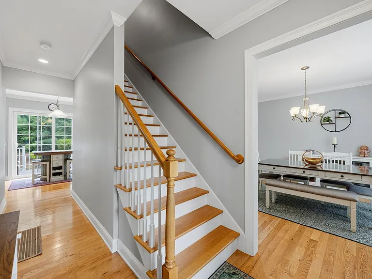 21 Carson Way — Photo 4