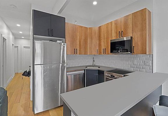 4th image of 123 Mulberry St #55