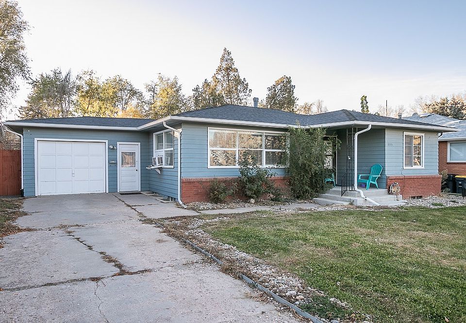 Ranch style duplex upper unit