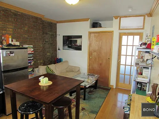 Rented by Bond New York | media 22