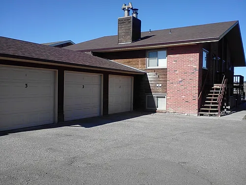 408 Hacker Ct Photo 1