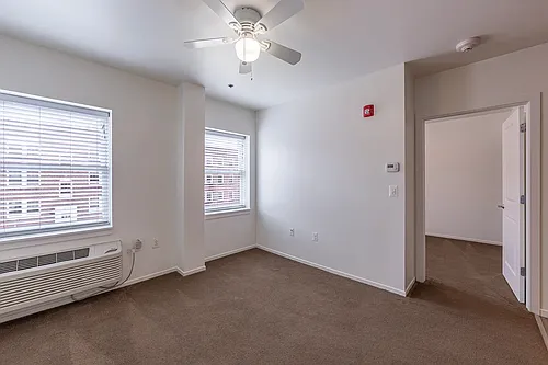 76 Rittenhouse Pl Photo 1