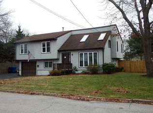 11 Lunn St, Riverside, RI 02915