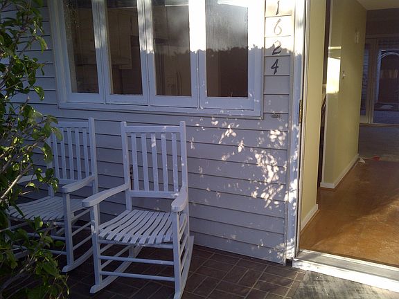 2nd image of 1624 Hollow Dr