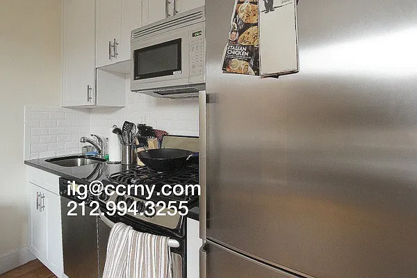 Rented by City Connections Realty | media 10