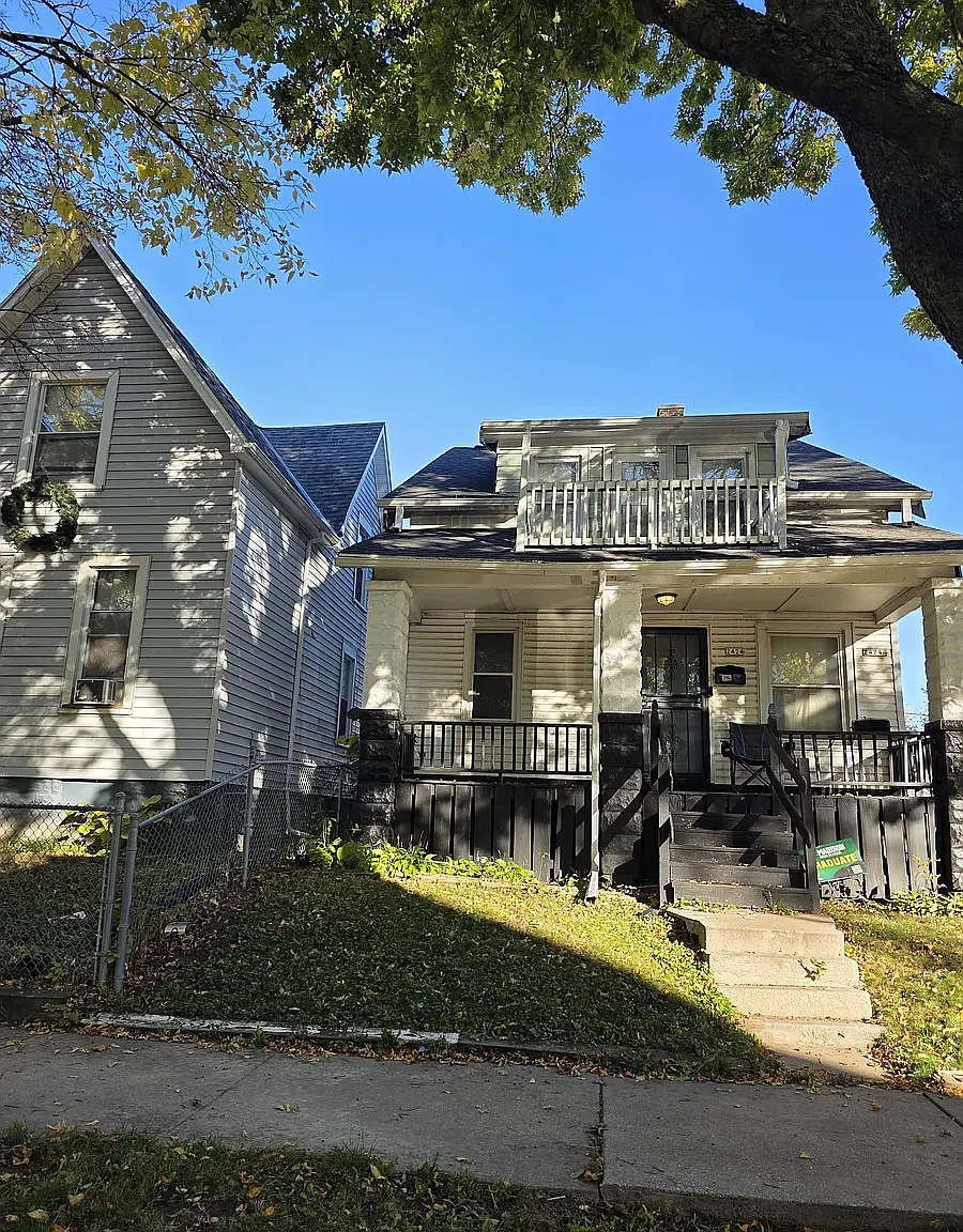 2 bed, 1000 sqft, $800 — Photo 1