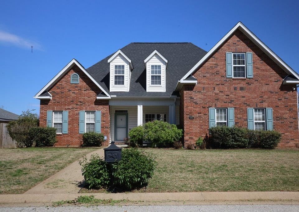 1st image of 2908 Northaven Dr