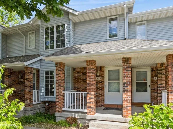 252 W Side Dr, Iowa City, IA 52246