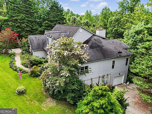 3rd image of 285 Sunset View Rd