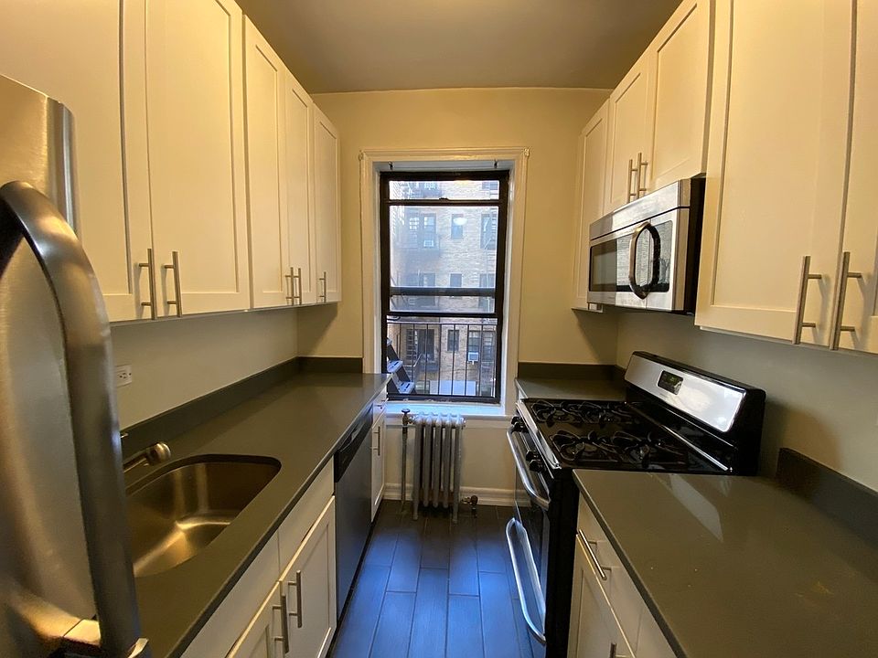 1st image of 80-15 Grenfell St #32