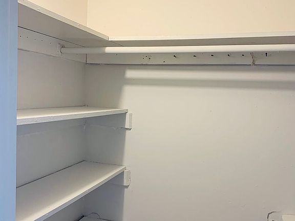 5th image of 1051 E 163rd St #11376924