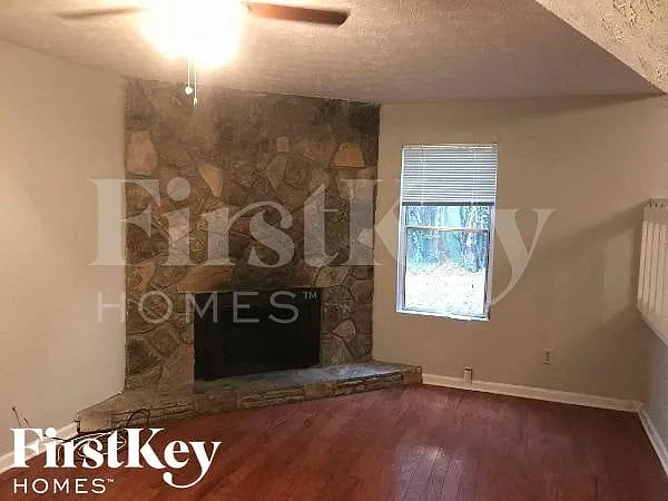 5102 Galbraith Cir — Photo 8