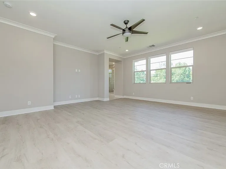 125 Turnstone — Photo 30