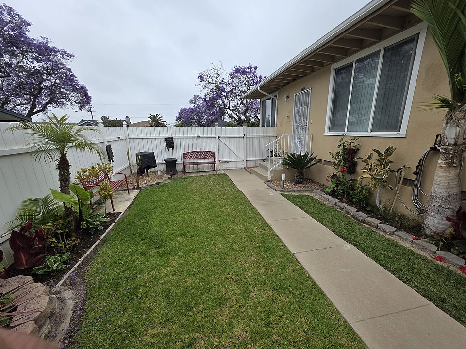 Tenant yard area front courtyard seating and bbq area.