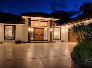 10 Cambria Rd, Palm Beach Gardens, FL 33418