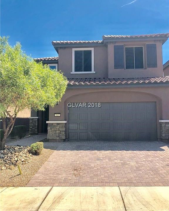 Beautiful two story home located in the master planned community of Mountains Edge!