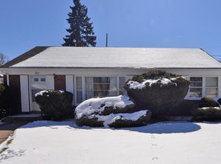 711 Lombard Ave, Racine, WI 53402