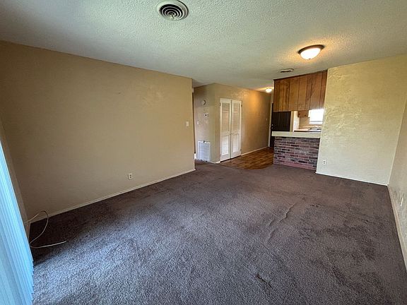 5th image of 2542 Lisenby Ave