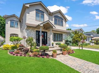 1616 Nelson Ct, Hewlett, NY 11557